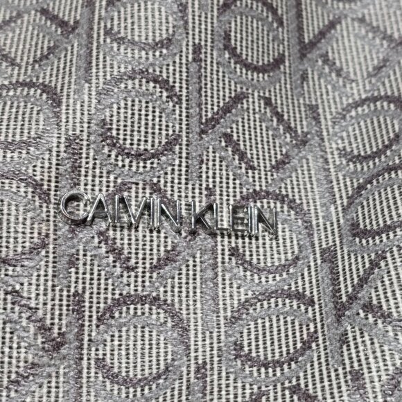 Calvin Klein Ivy Novelty Hobo Gray/silver - Picture 2 of 14